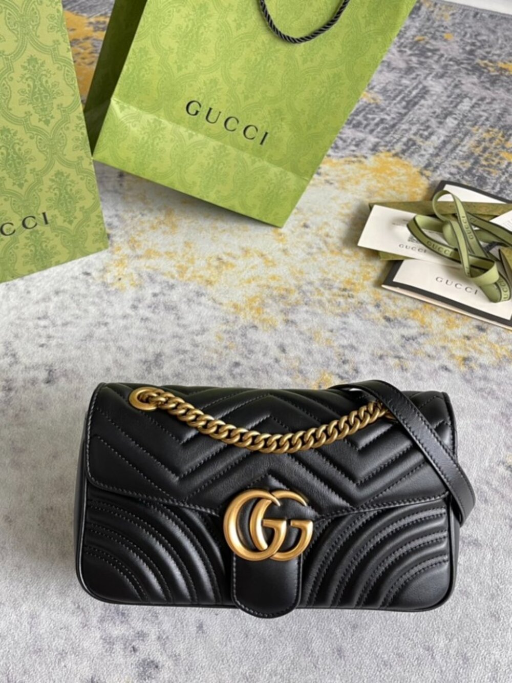 GUCCI Black Leather GG Marmont Shoulder Bag